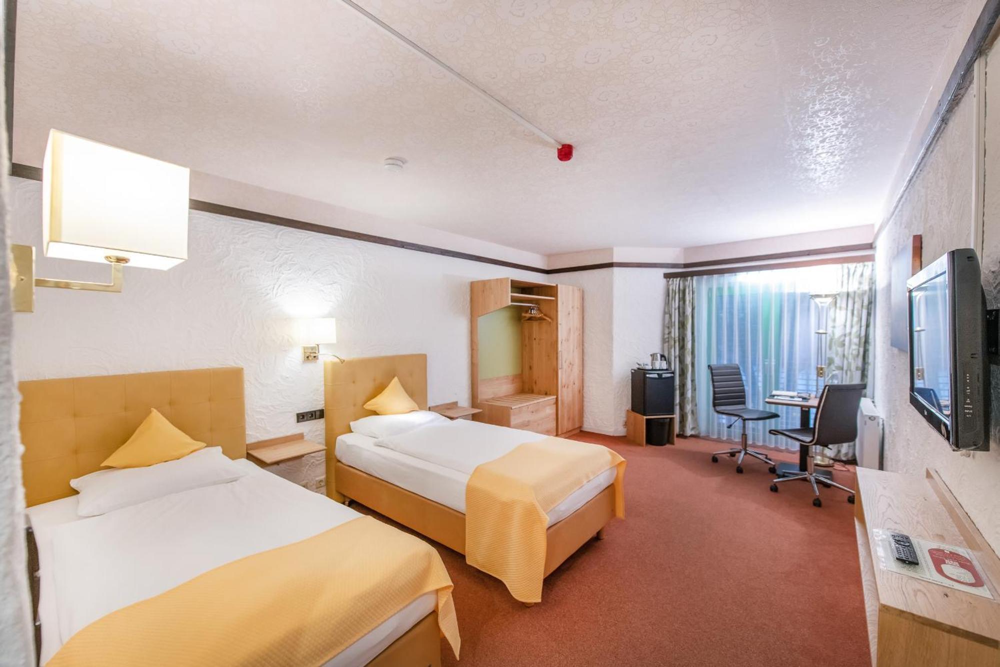 Contel Hotel Κόμπλεντς Εξωτερικό φωτογραφία